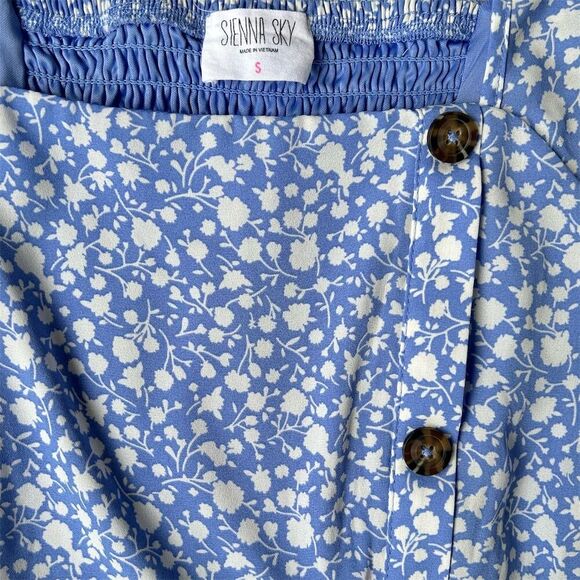 Sienna Sky Women's Floral Mini Dress Blue Ruffle Sleeve Size S - Picture 2 of 6